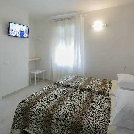 Konukevi Margherita 2*